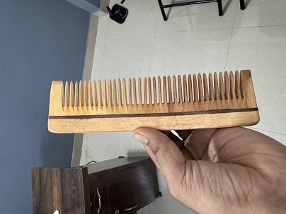 Lily Comb Single